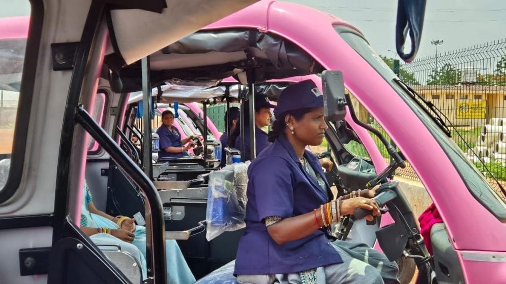 Nava Raipur pink autos 
