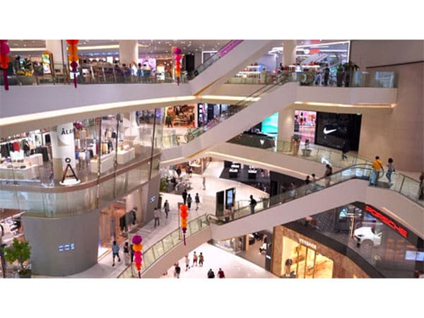 Footfall Surge: Malls in NCR Redesign Strategies to Attract Footfall