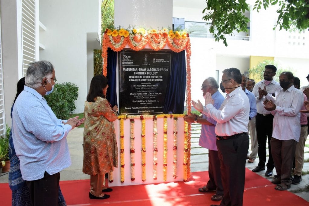 Kiran Mazumdar-Shaw inaugurates the Mazumdar-Shaw Laboratory for Frontier Biology at JNCASR in 2022 