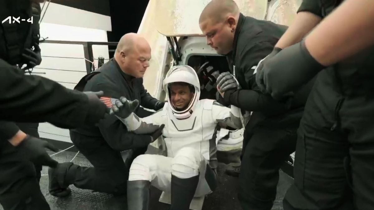 Amazing 'Grace': Axiom-4 crew, including Shubhanshu Shukla, splash down ...