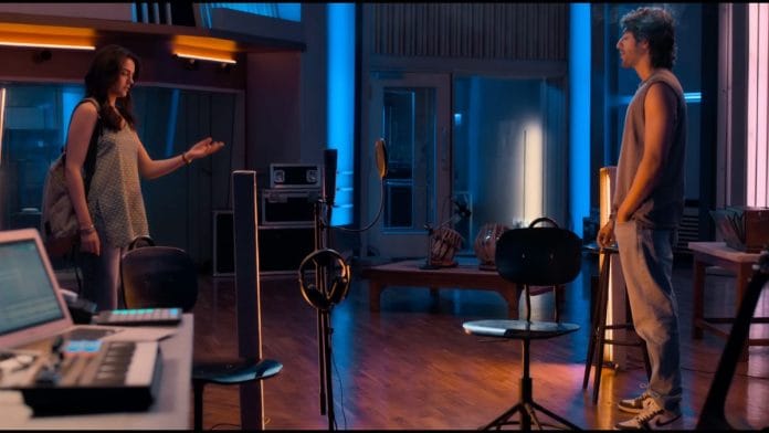 Aneet Padda and Ahaan Panday in a still from Saiyaara | YouTube screengrab | @yrf