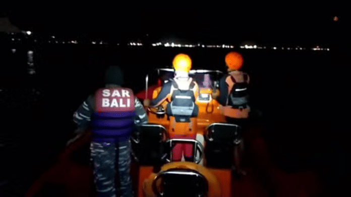 Search and rescue personnel in Bali | Reuters