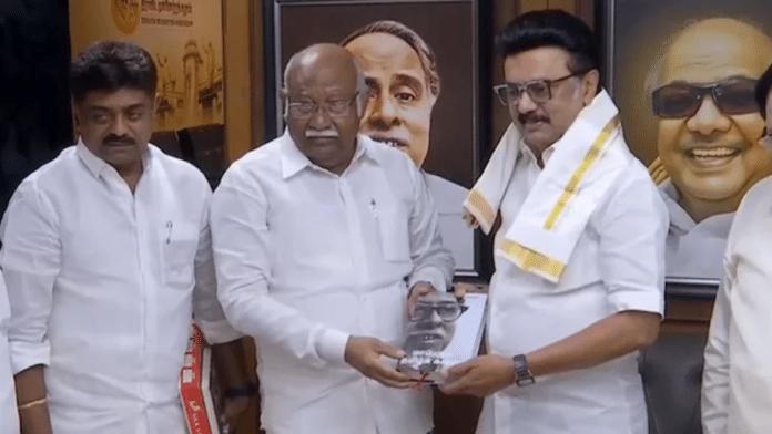 Screengrab showing Anwhar Raajhaa (second left) joining the DMK in the presence of Tamil Nadu CM MK Stalin | X/@DMKITwing