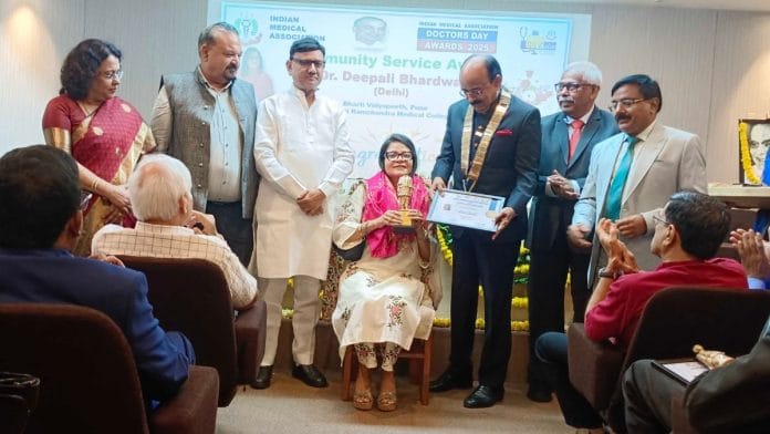 Dr Deepali Bhardwaj being felicitated at IMA's Doctors' Day award ceremony Sunday | Almina Khatoon | ThePrint