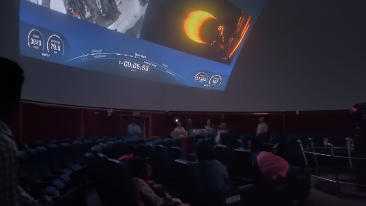 A crowd of people watched the Axiom-4 launch at the Nehru Planetarium, New Delhi | Akanksha Mishra, ThePrint