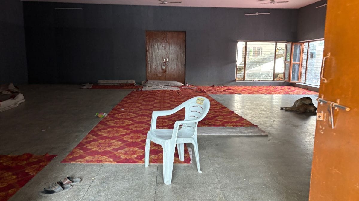 Inside a “holding centre” in Gurugram’s Sector 10A | Samridhi Tewari, ThePrint