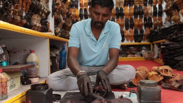 Kolhapuri artisan