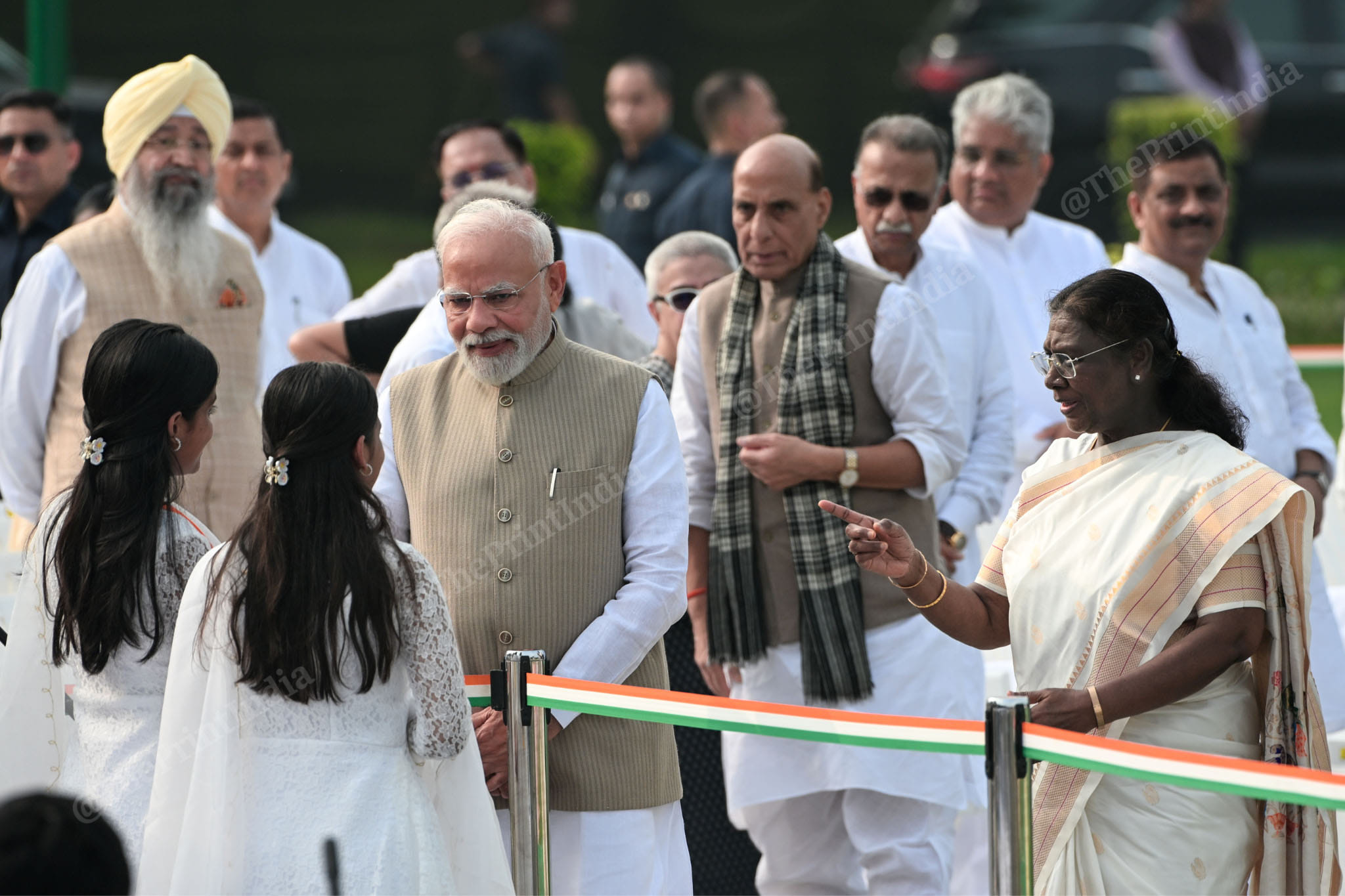 President Droupadi Murmu and Prime Minister Narendra Modi with playback singers at Sadaiv Atal to pay tribute to former PM Atal Bihari Vajpayee on his death anniversary, in New Delhi | Suraj Singh Bisht | ThePrint