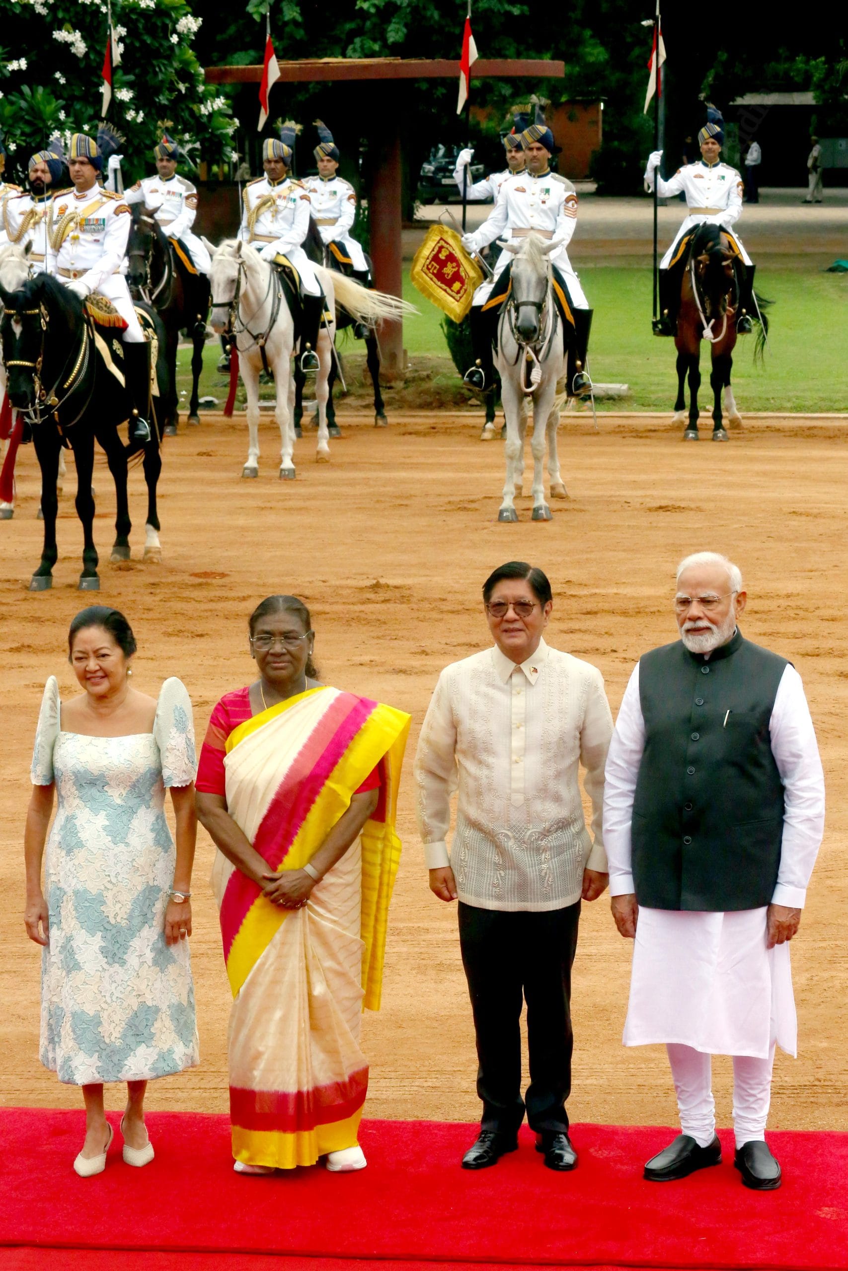 Ferdinand Romualdez Marcos Jr., President of the Republic of Philippines, with first lady Louise Marcos, Indian President Droupadi Murmu, and PM Narendra Modi pose for the picture at Rashtrapati Bhawan in New Delhi | Praveen Jain | ThePrint