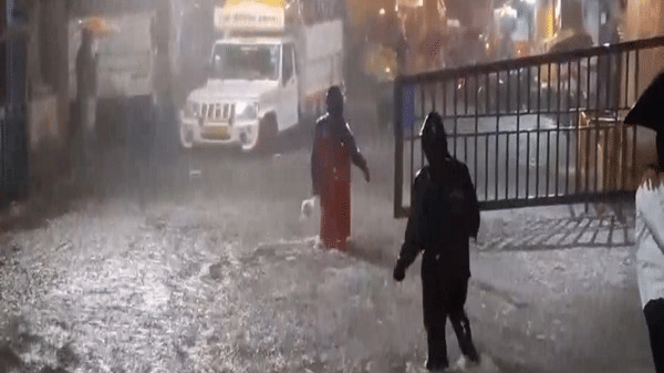 The landslide occurred after heavy rains in the eastern suburb of Vikhroli | Photo: ANI