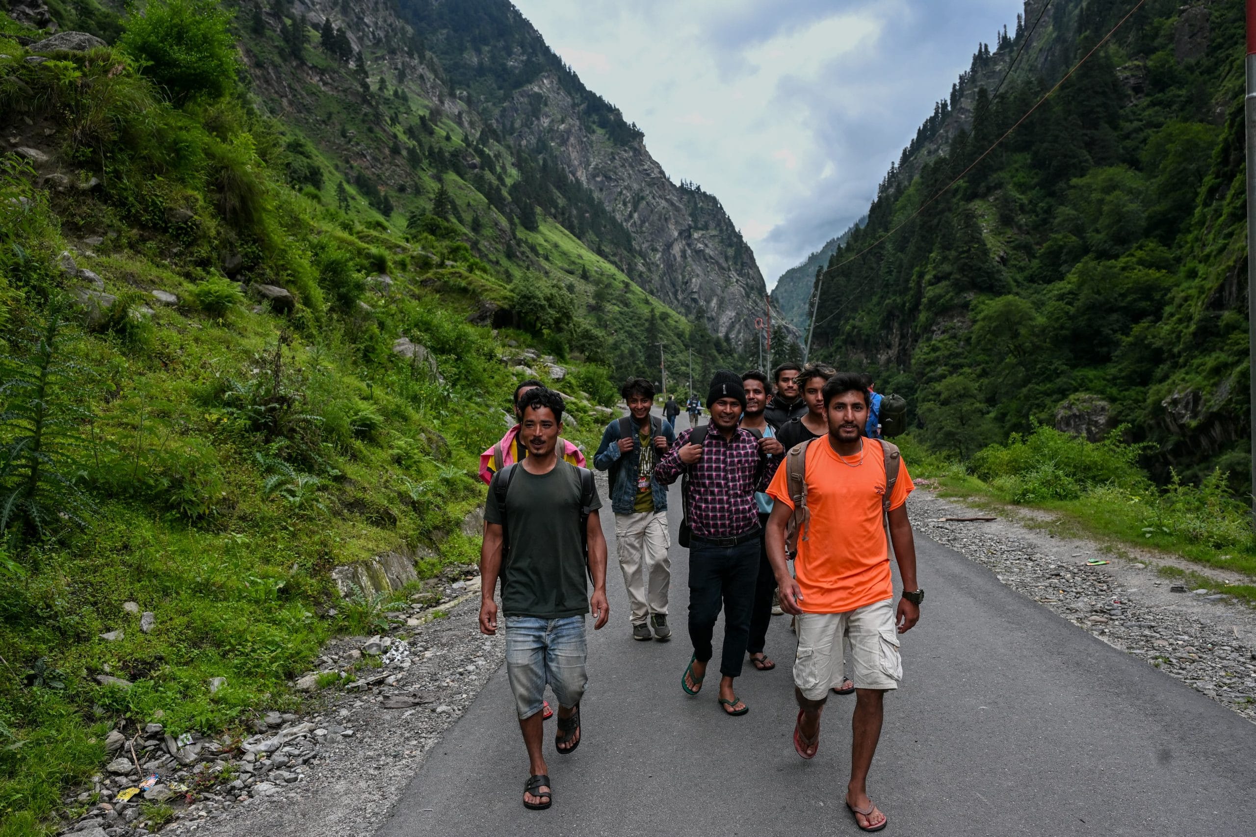 People coming to Uttarkashi on foot from Gangotri | Photo: Suraj Singh Bisht | Print