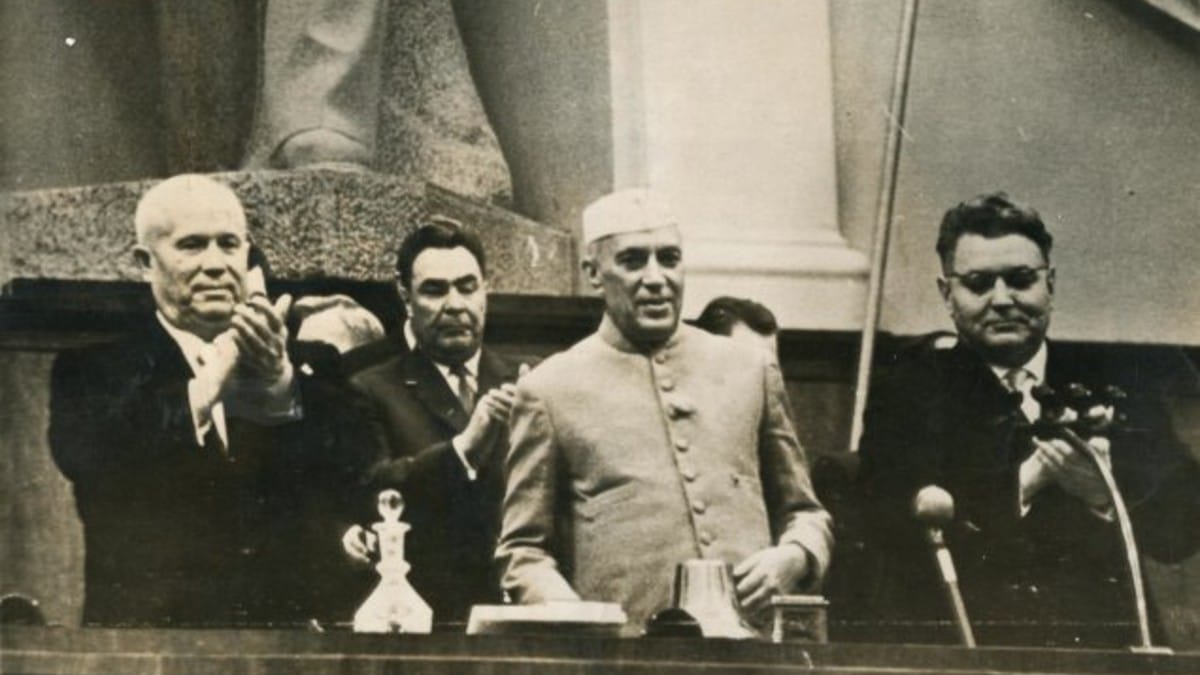 First Secretary of the Communist Party of the Soviet Union Nikita Khrushchev & Indian PM Jawaharlal Nehru at Indo-Soviet Friendship Rally in Moscow on 8 September, 1961 | X @INCinHistory