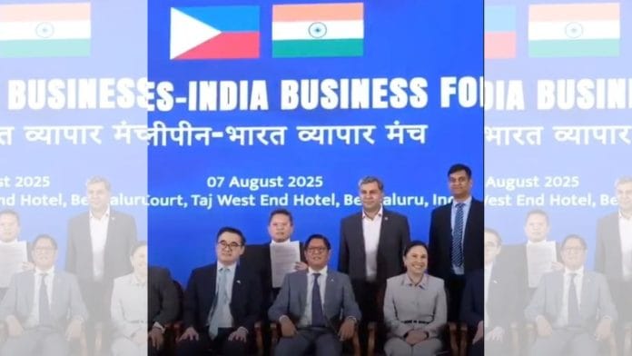 Philippines’ President Ferdinand R. Marcos Jr with SMPP CEO Ashish Kansal during Philippines-India Business Forum held in Bengaluru on 7 August, 2025 | X @SMPPDEFENSE