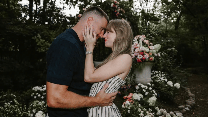 Taylor Swift & Travis Kelce | Instagram\@taylorswift
