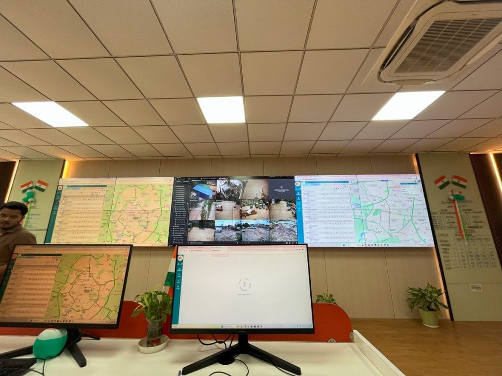 Lucknow Municipal Corporation control room 