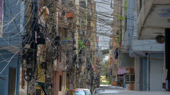 Wires crisscrossing into each other at DDA flats in East Delhi | Ankit Roy Majumder | ThePrint