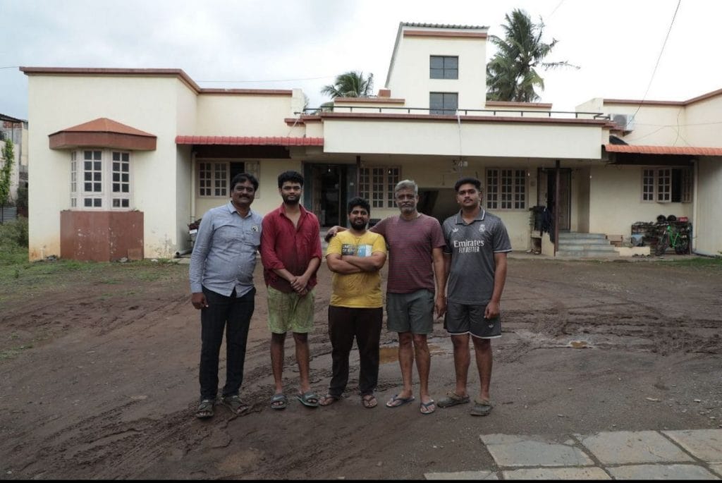 Hupari silver family