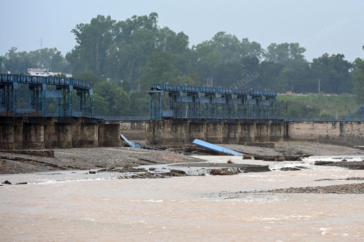 Three flood gates of Madhopur barrage have collapsed under the pressure of Ravi waters in Punjab's Pathankot district | Suraj Singh Bisht | ThePrint