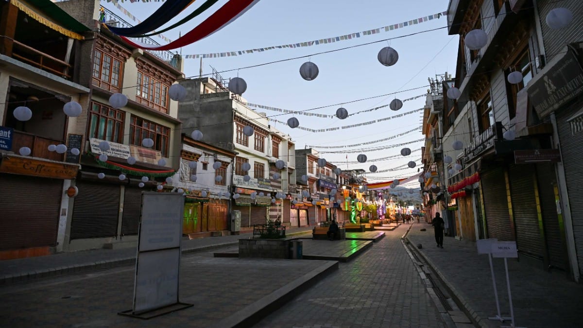 Market in Leh wears a deserted look Friday | ThePrint/Suraj Singh Bisht