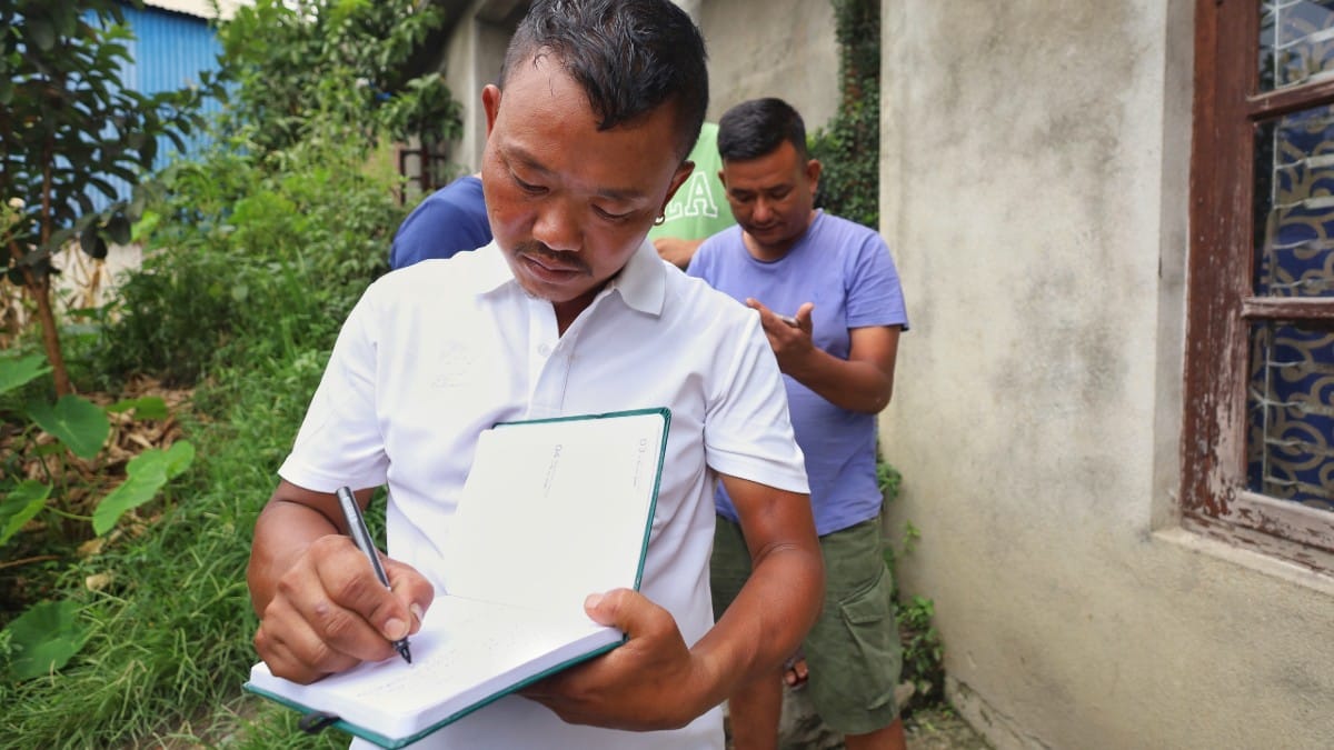 Bharat Rai writing down the details of what transpired | Manisha Mondal | ThePrint