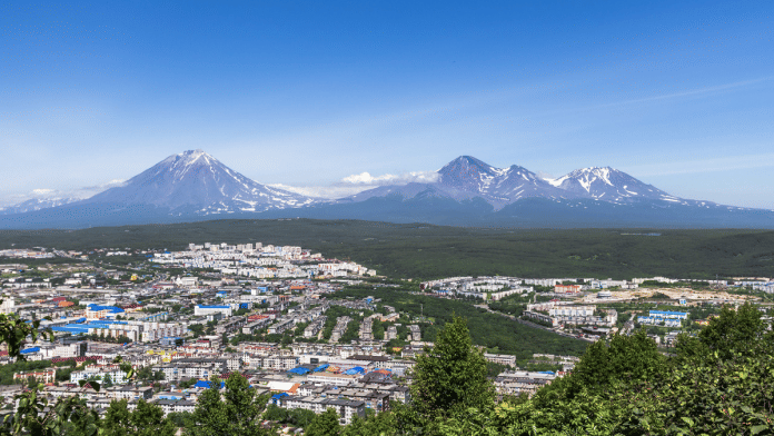 Aerial view of Petropavlovsk-Kamchatsky with the Koryaksky volcano | Commons