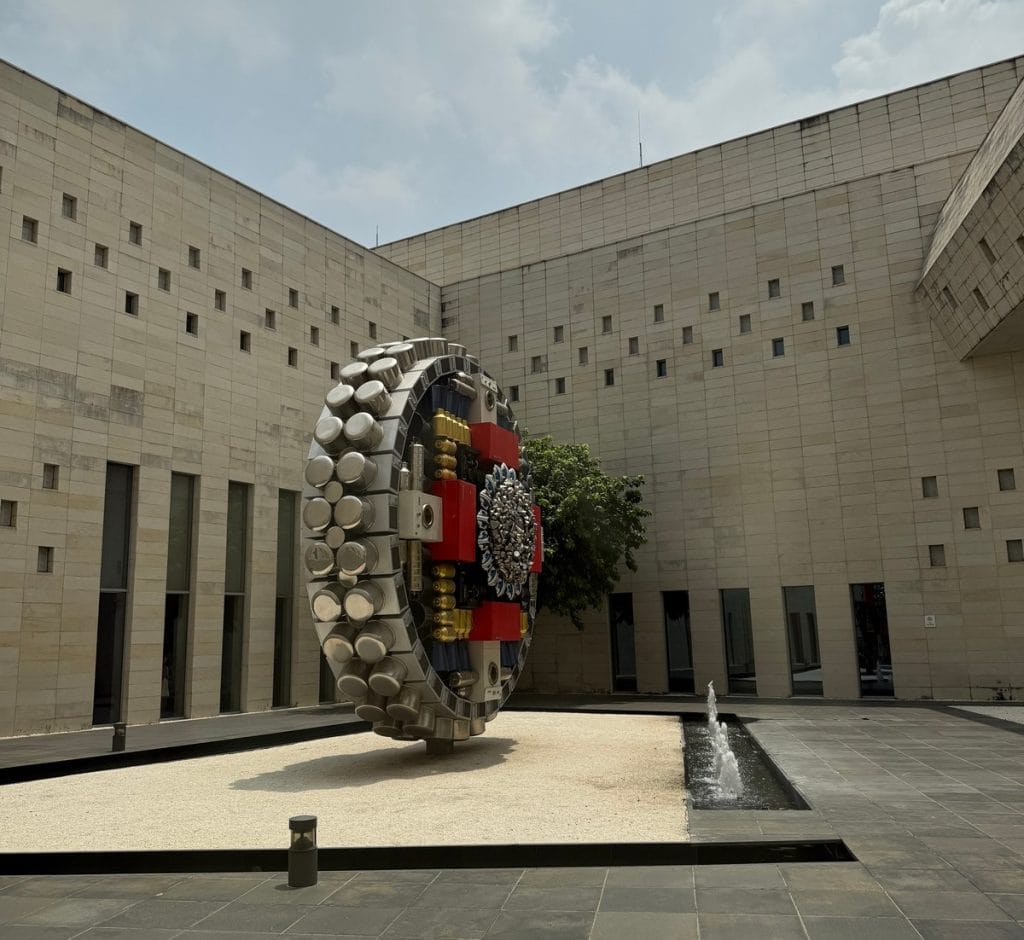 Subodh Gupta art at Bihar Museum