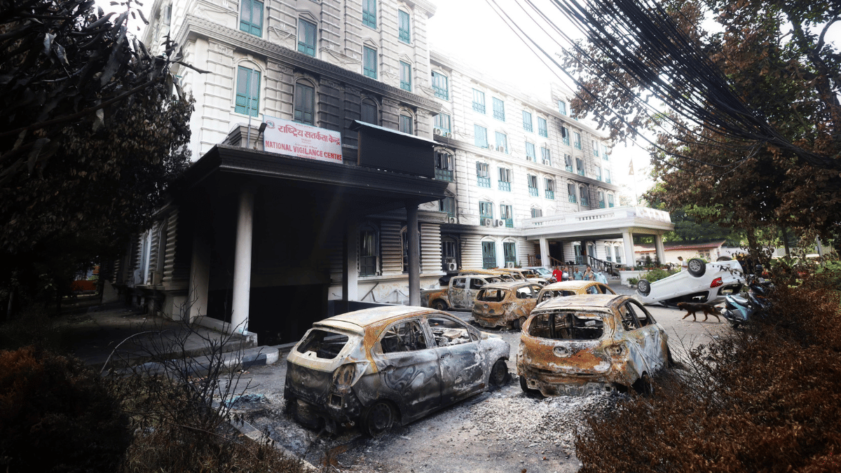 The anti-corruption protesters set fire to vehicles. | Manisha Mondal/ThePrint 