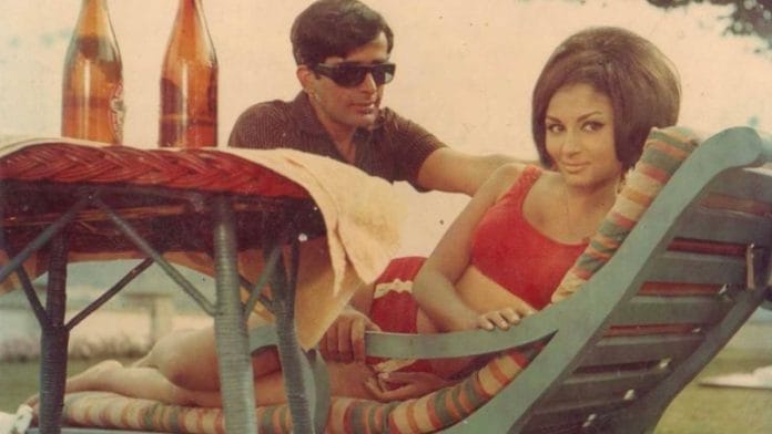 Shashi Kapoor and Sharmila Tagore in Aamne Samne | X