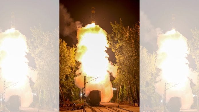 DRDO, in collaboration with Strategic Forces Command, has successfully tested the Intermediate-Range quasi ballistic nuclear missile from a Rail-based Mobile Launcher | X: @rajnathsingh