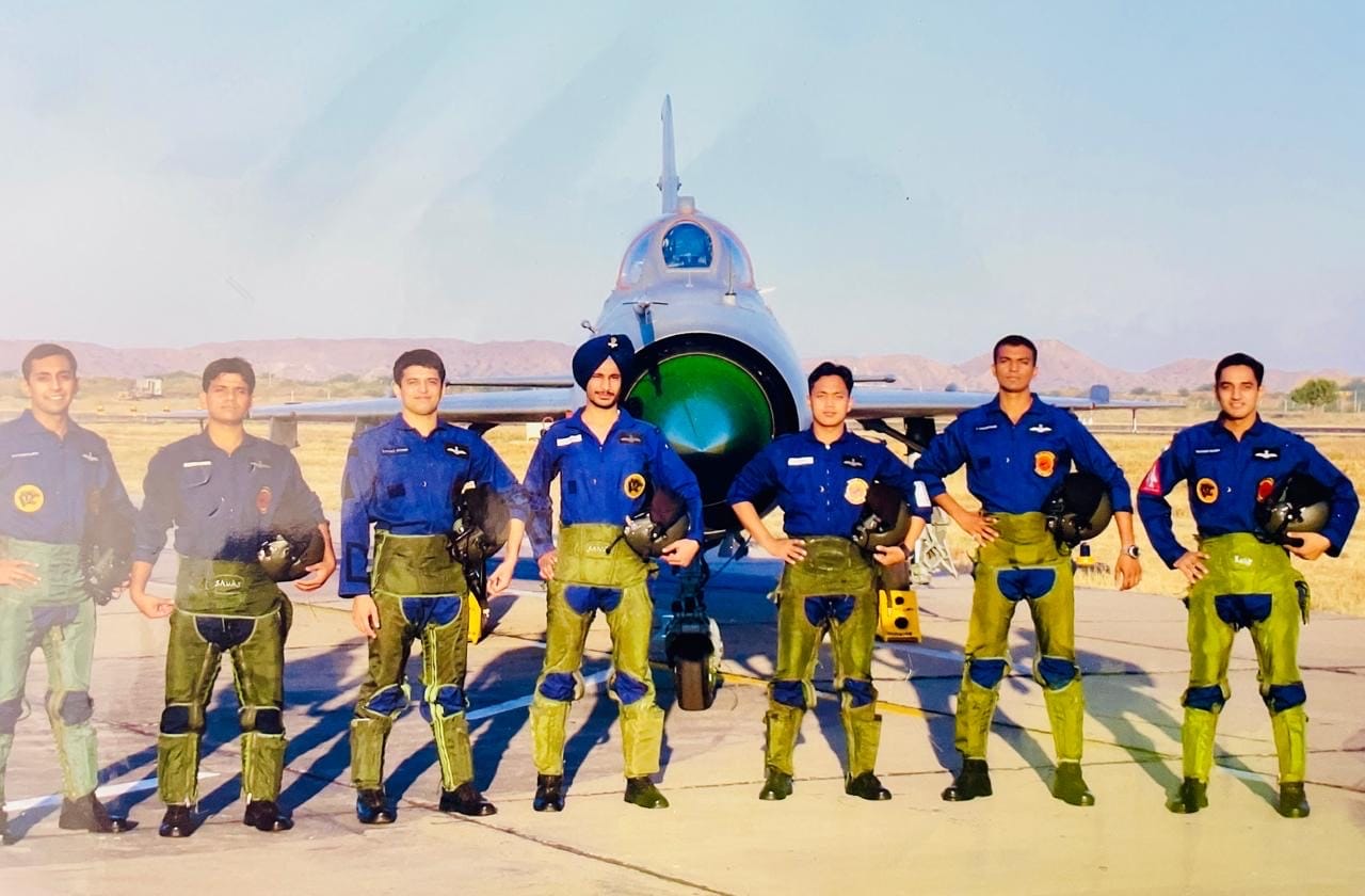 MiG-21 Squadron young aviators