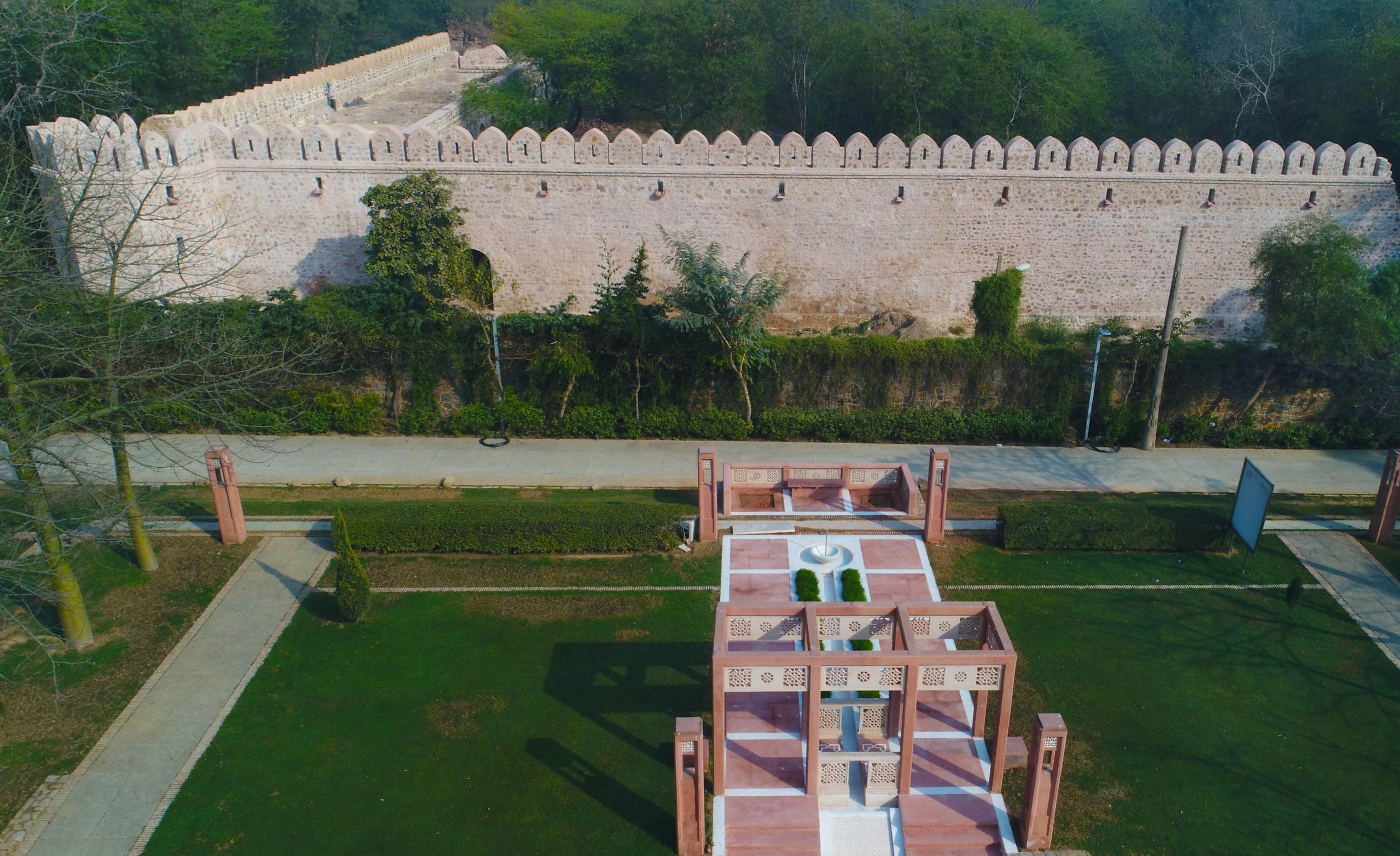 A closer view of the Azimganj Serai from Sunder Nursery | Photo: AKTC