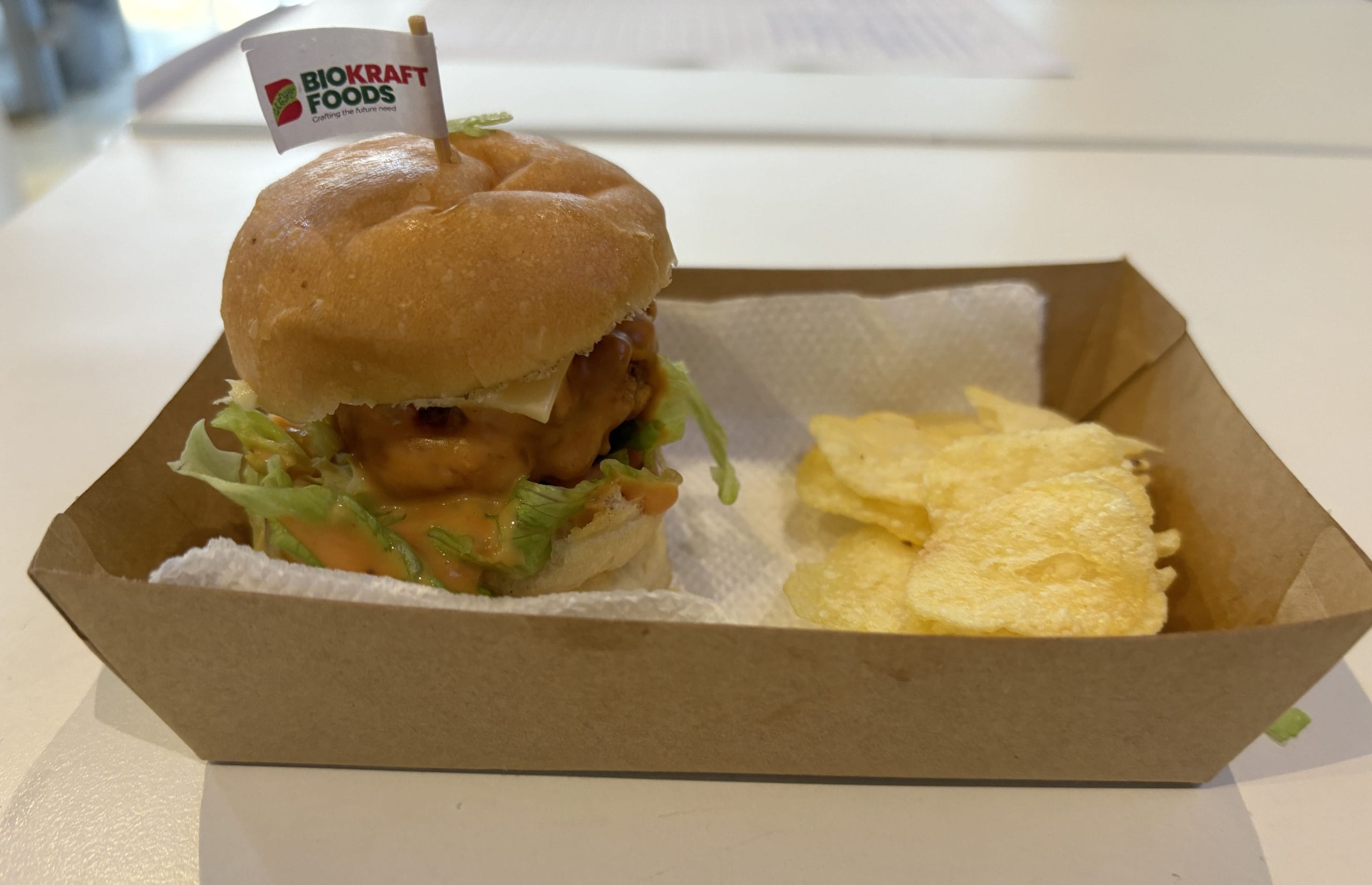 Biokraft's cultivated chicken burger.