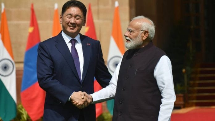 Prime Minister Narendra Modi with Mongolian President Khurelsukh Ukhnaa at Hyderabad House in New Delhi Tuesday | Photo: ThePrint