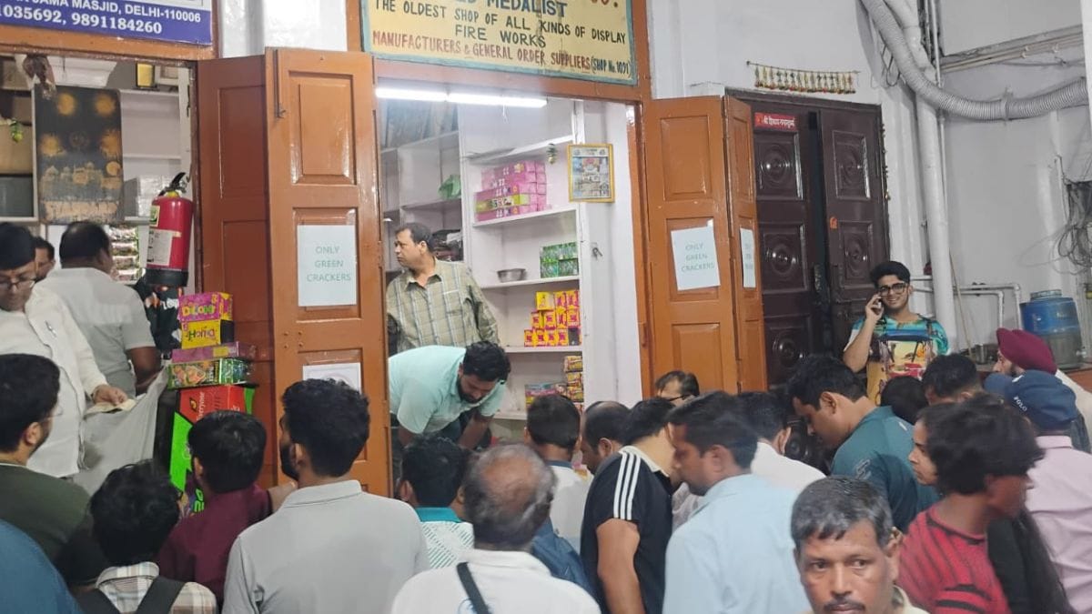 A crowd gathers near the shops selling firecrackers near the Jama Masjid area on 18 October, 2025 | ThePrint/Aditya GV