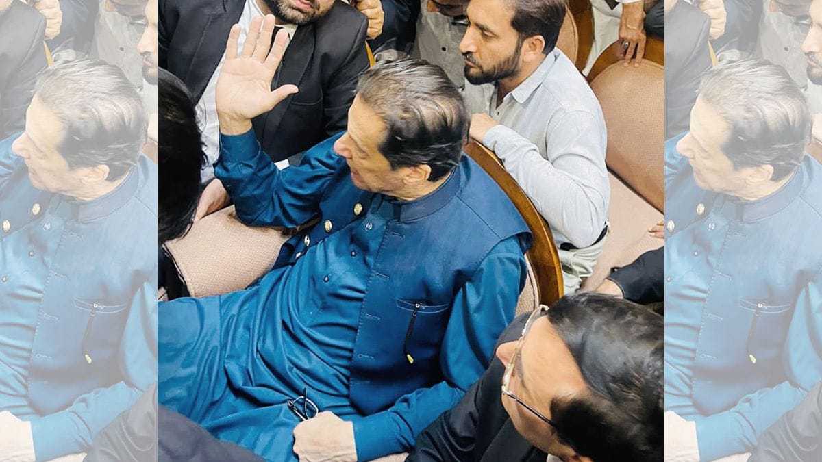 Kapil Dev, Gavaskar among 14 ex-captains urge Pakistan to ensure medical care for Imran Khan in jail