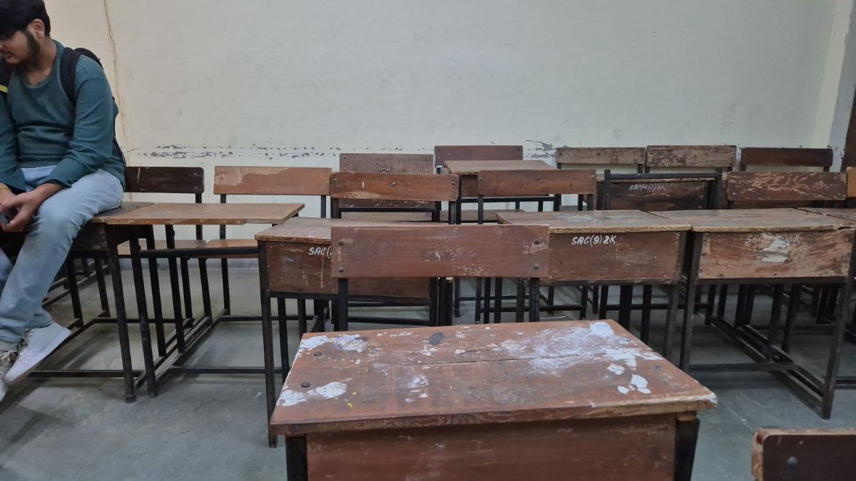 Broken furniture in a classroom at Aurobindo college | Shubhangi Misra | ThePrint