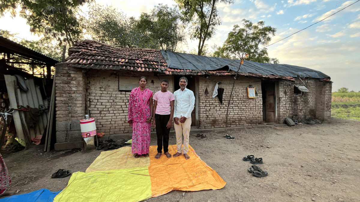 Rohan's family - Vikas Bombe with his wife and older son | Kasturi Walimbe