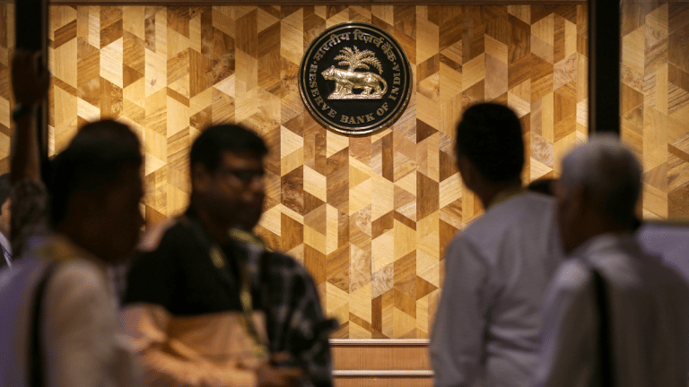 Rupee’s turmoil has echoes of 2013