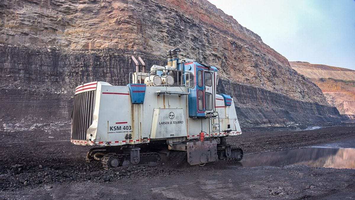 A first in five decades, China and India both see rare slide in coal power output