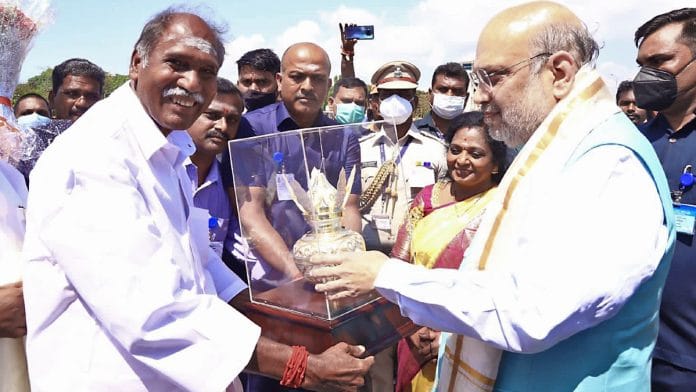 Puducherry CM N Rangasamy welcoming Union Home Minister Amit Shah at Puducherry airport on 24 April, 2022 | ANI