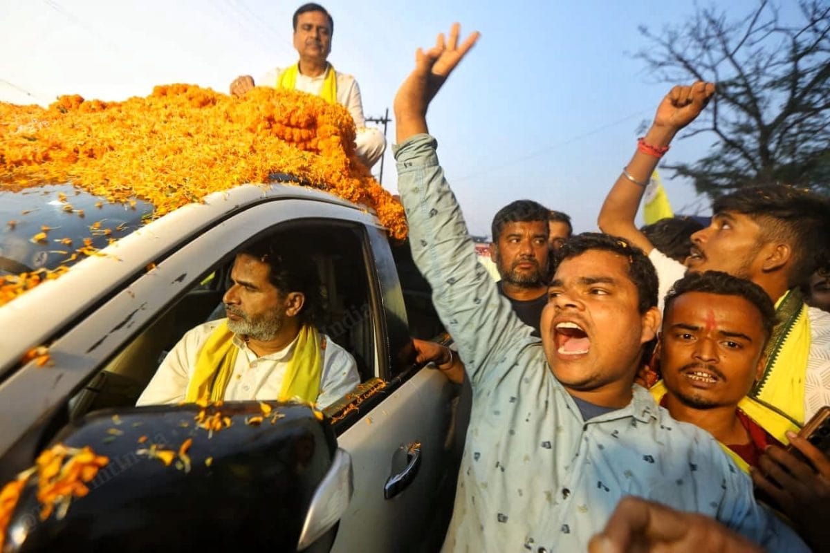 Jan Suraaj Party supporters chant Prashant Kishor's name during the road show | Praveen Jain | Print