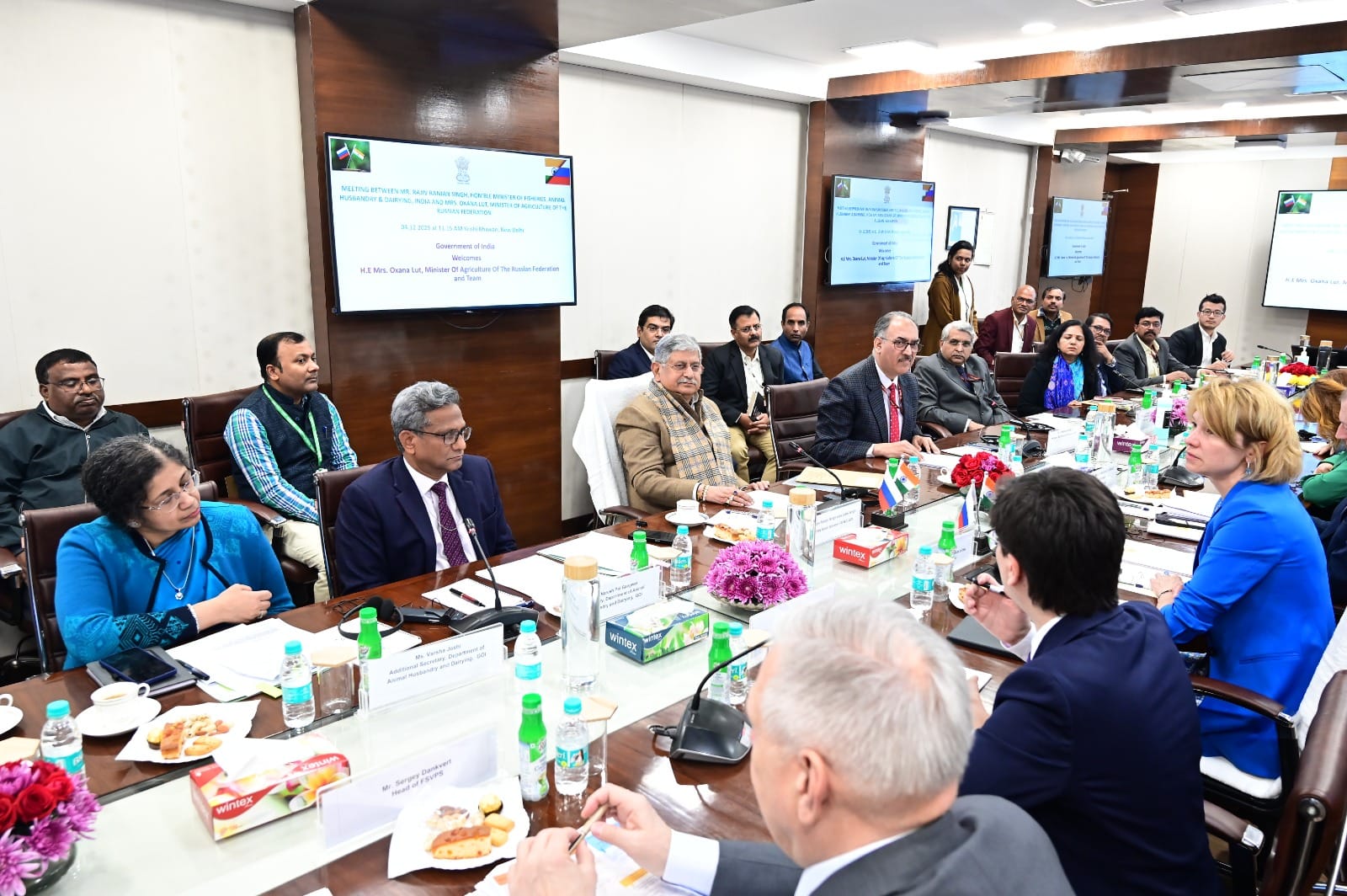 Photo via Press information Bureau