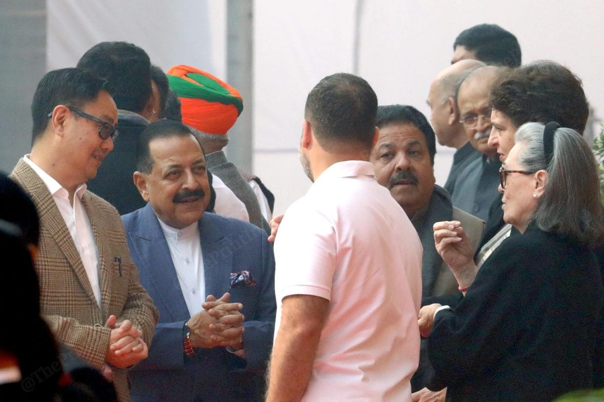 (L-R) Union Ministers Kiren Rijiju, Jitendra Singh, LOP Rahul Gandhi, Sonia Gandhi and Rajiv Shukla at Parliament House | Praveen Jain | ThePrint