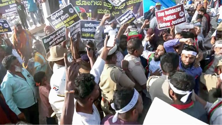 Under fire over shanty demolitions, Karnataka CM Siddaramaiah gets support from unlikely quarter—BJP