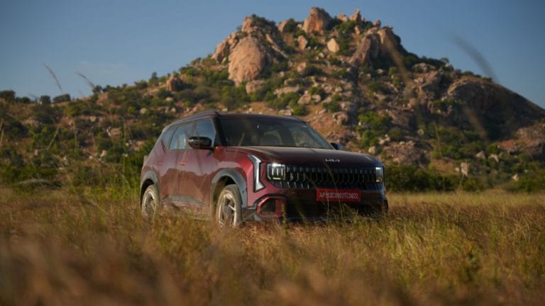 Can new Kia Seltos keep up in a crowded CSUV market? Size matters