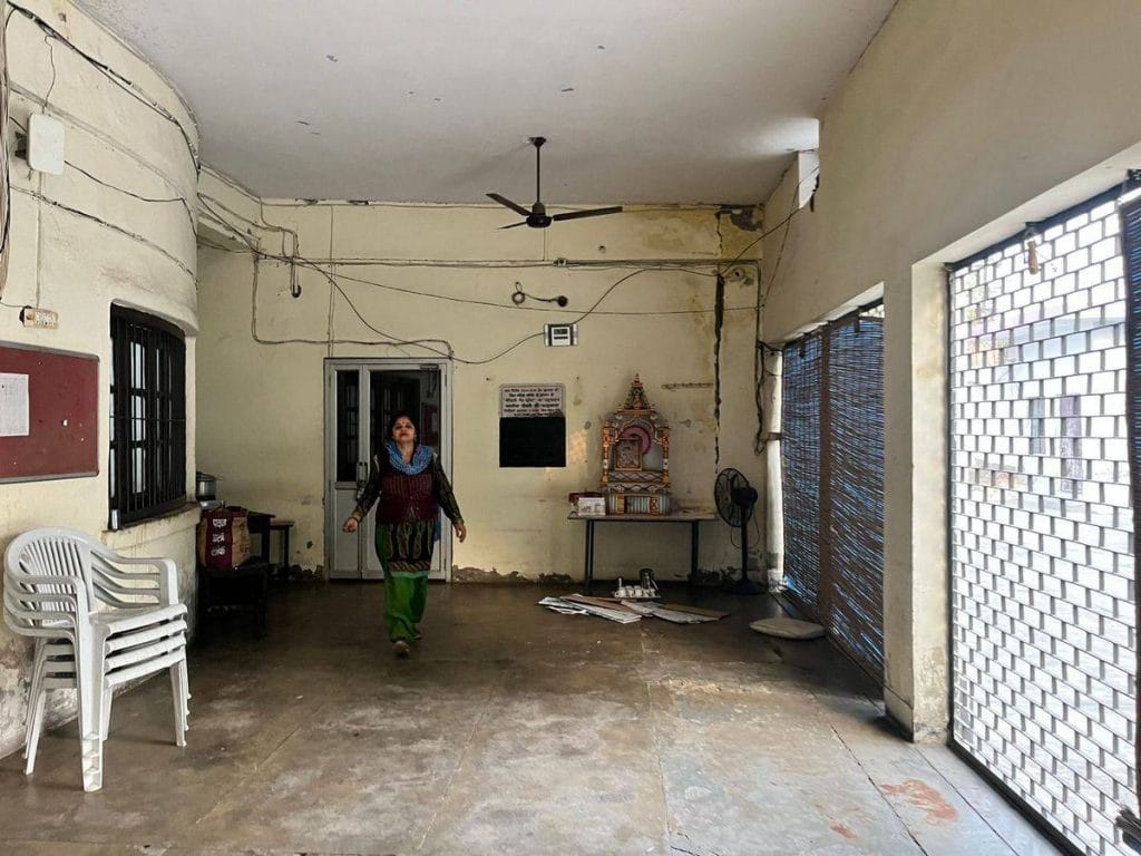 बुलंदशहर ज़िला महिला समिति ने गुटबाज़ी और कोर्ट केस की वजह से महीनों तक बंद रहने के बाद फरवरी में काम फिर से शुरू किया | फोटो: नूतन शर्मा/दिप्रिंट