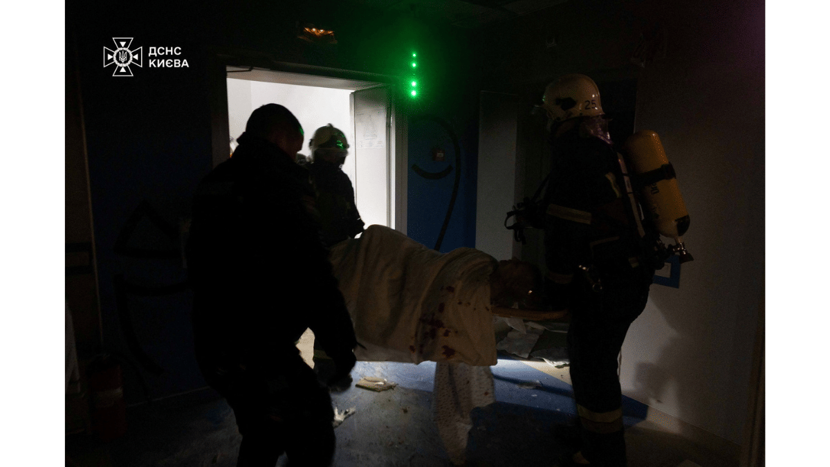 Overnight air attack by Russia kills 2 civilians in Kyiv