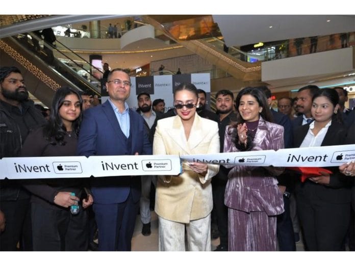 iNvent Opens First and Largest Experiential Apple Premium Partner Store in Delhi
