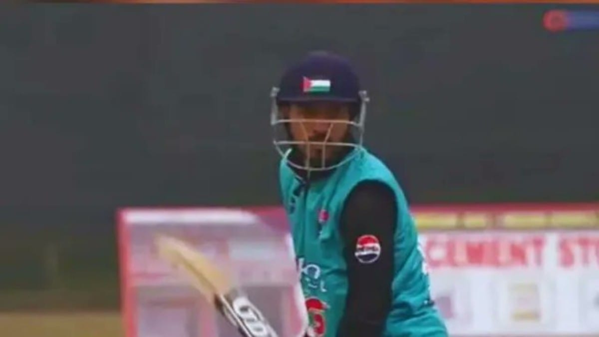 Palestinian flag on helmet lands Kashmiri cricketer in hot water