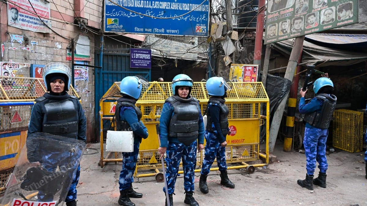 Security personnel in riot gear at area around demolition site on 7 January 2026 | Suraj Singh Bisht/ThePrint